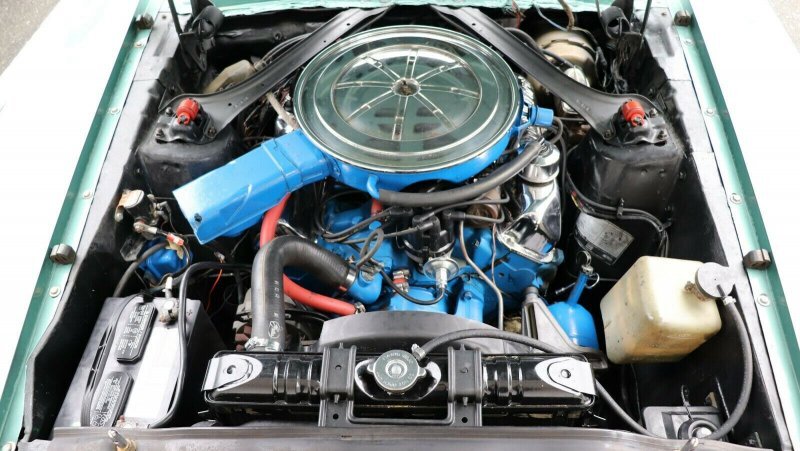 Один из первых выпущенных кабриолетов Ford Mustang GT нашли на eBay