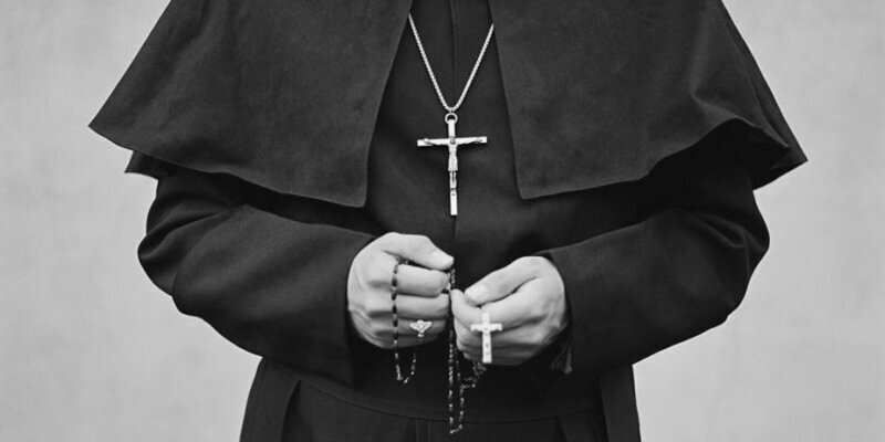 Очередной священник замешан в секс-скандале
