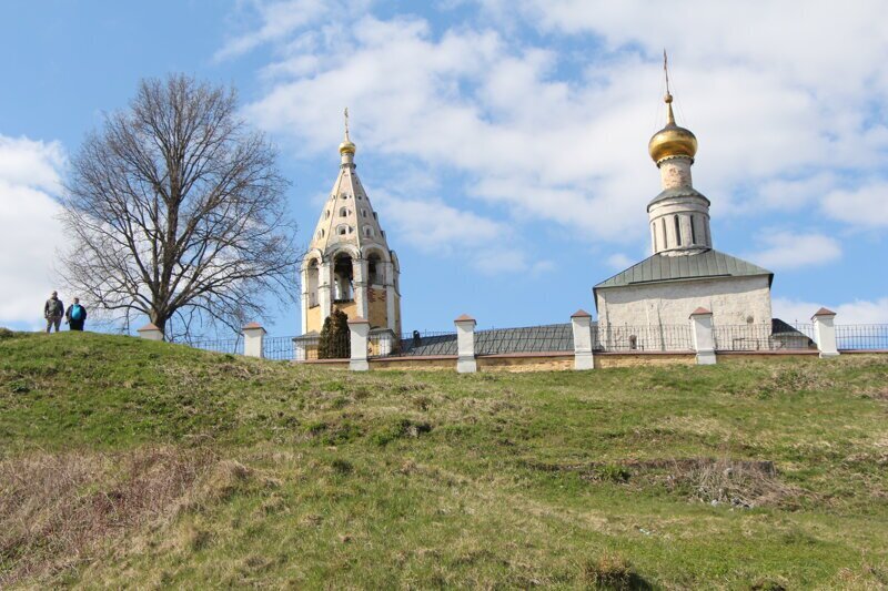 Ранее здесь стоял древний город Вертязин, крепость на границе Тверского и Московского княжеств