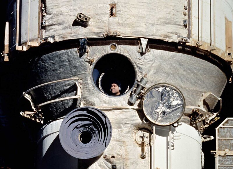 Научно-исследовательская орбитальная станция «Мир», 3 февраля 1995 года.