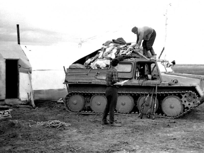 ГАЗ-47. Чокурдах, подготовка к выезду в поле. Июль 1967 г.