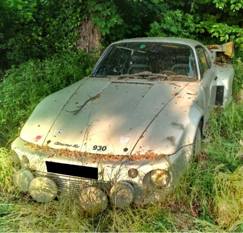 Porsche 930 Slantnose Abandoned