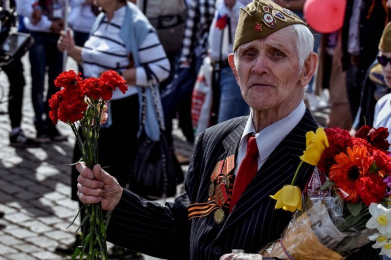 Почему гвоздики – символ Победы