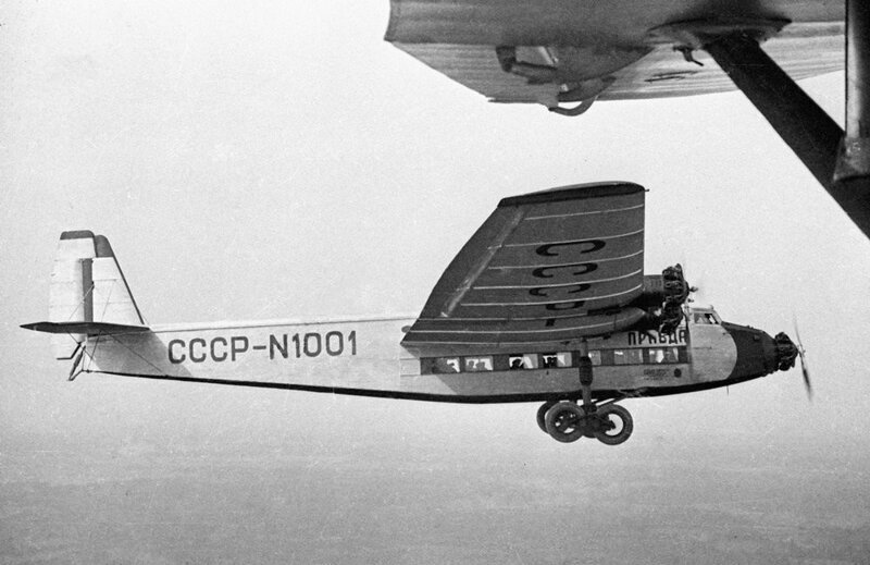 В 1936 году авиалинию Москва-Ленинград начали обслуживать советские самолеты АНТ-14