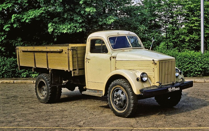 Почему в СССР не выпускали легковушки с дизельными двигателями?