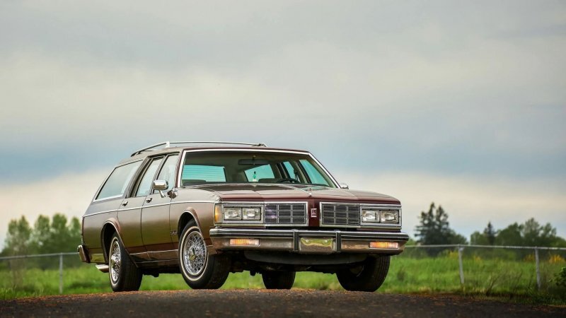 Oldsmobile Custom Cruiser — Вот на чём ездили американские семьи в «докроссоверную» эпоху