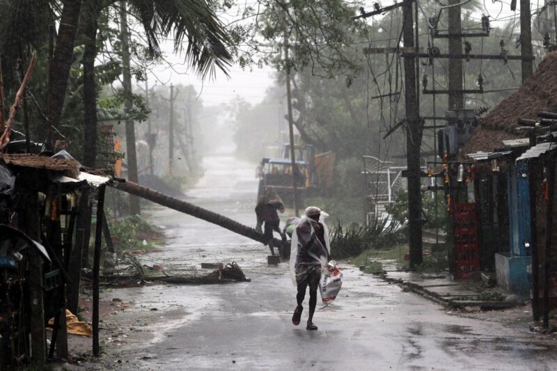 Последствия циклона Amphan в Индии и Бангладеш