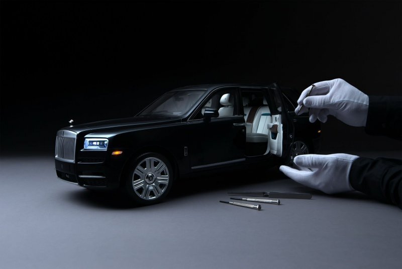 Идеальная модель Rolls-Royce Cullinan в масштабе 1:8, создание которой занимает 450 часов