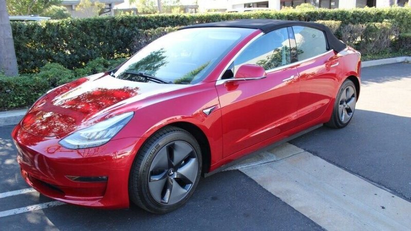 Электромобиль Tesla Model 3 превратили в дорогой кабриолет