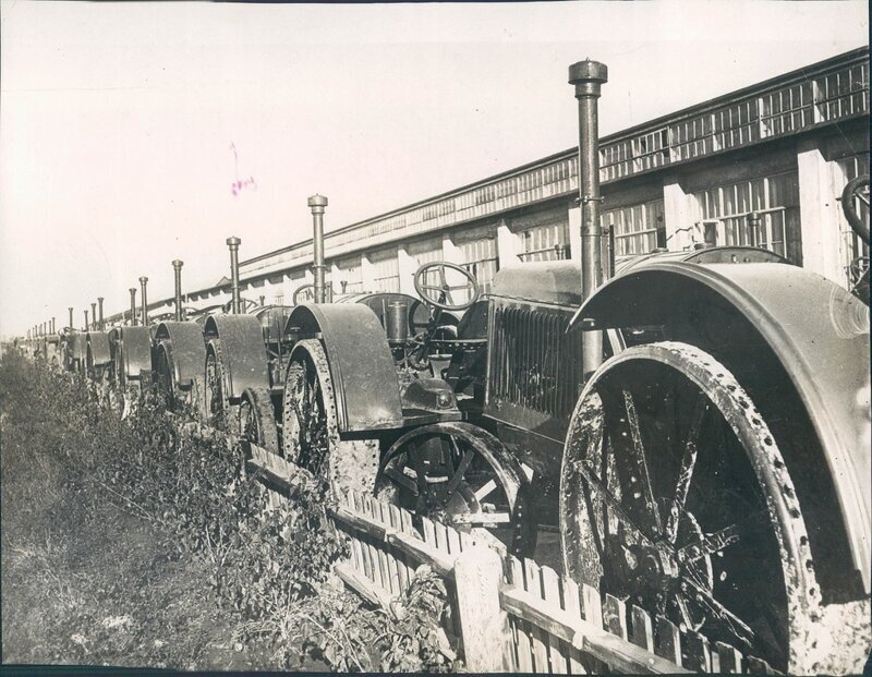 1931 год. На Сталинградском тракторном заводе.