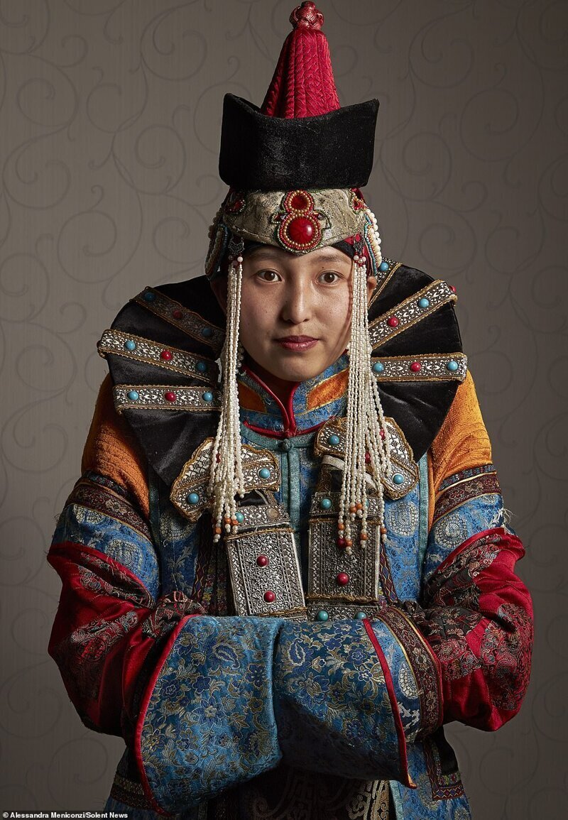 Стилизованное монгольское платье