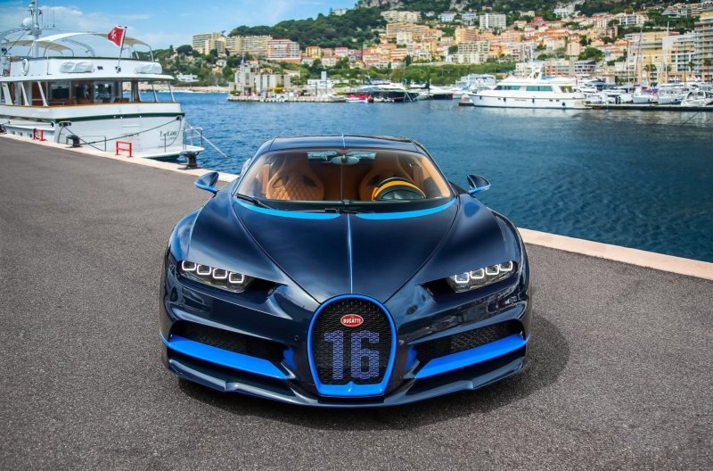 Сколько стоит подержанный Bugatti Chiron? Трехлетний гиперкар продают с хорошей скидкой