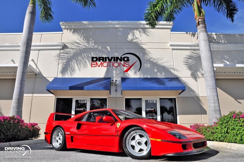 Легендарный Ferrari F40 1992 года с минимальным пробегом продают во Флориде