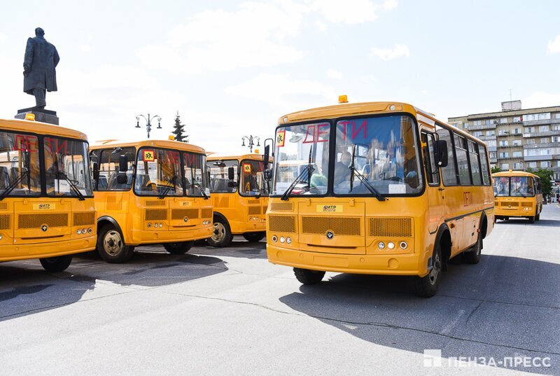 Школы Пензенской области получили еще 16 автобусов