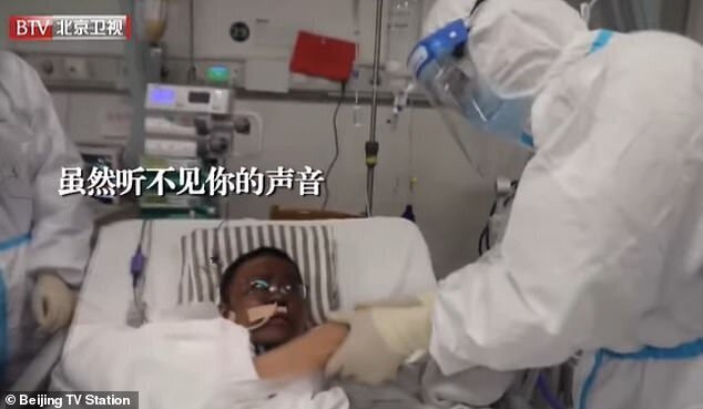 Скончался врач из Уханя, кожа которого потемнела в результате лечения от коронавируса