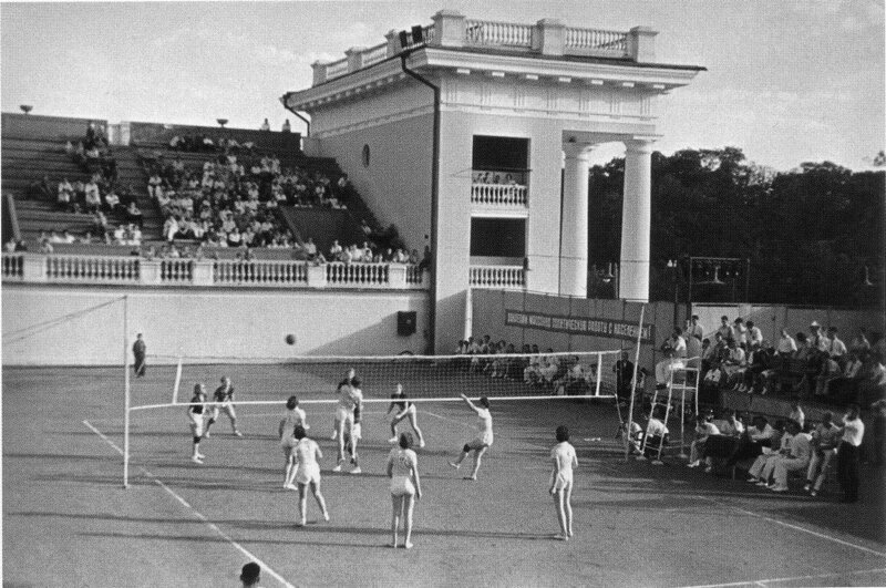 Москва. Стадион "Динамо". 1930-е. Фото Э. Евзерихина