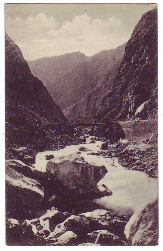 Дарьяльское ущелье история создания картины