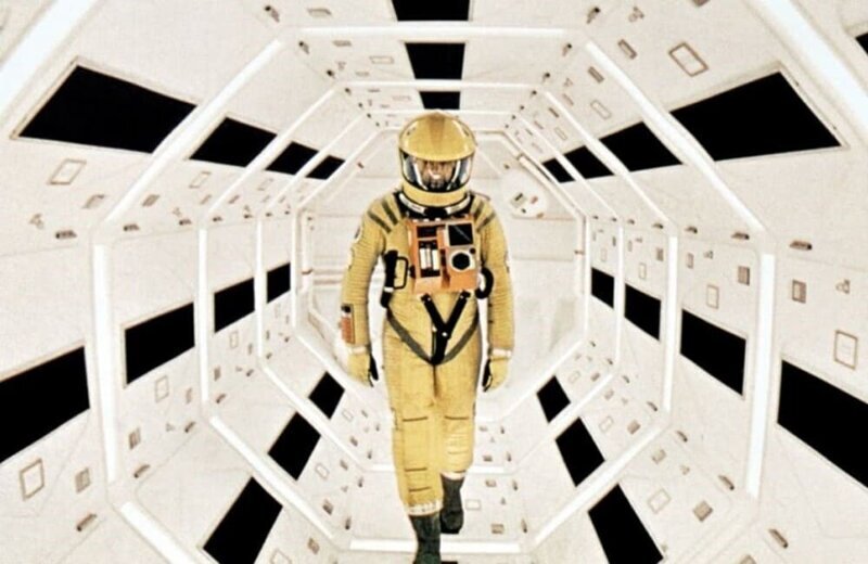2. «Космическая одиссея 2001 года» (1968) – Череда звездных врат