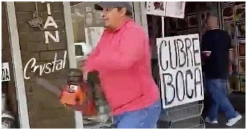 Житель Техаса вышел защищать свой магазин от протестующих с бензопилой в руках