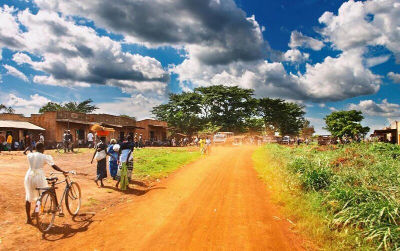 В Уганде, 50% населения в возрасте до 15 лет.