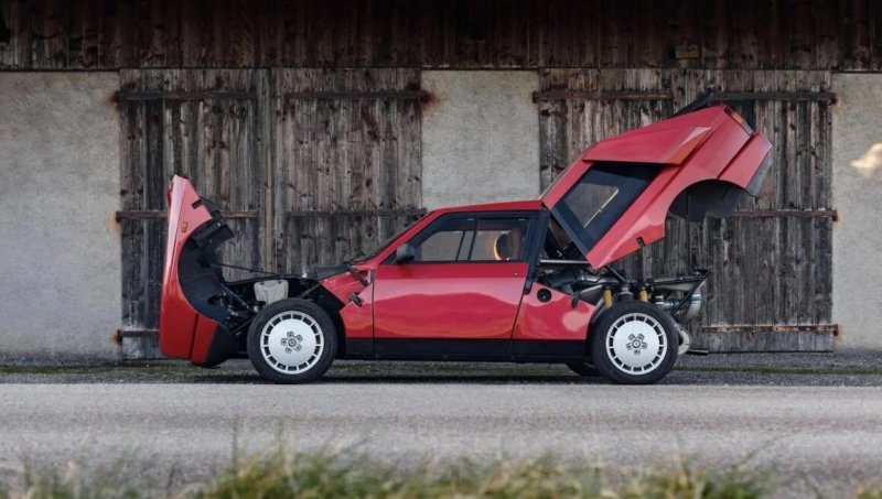 Lancia Delta S4 Stradale – вплощение омологационных автомобилей