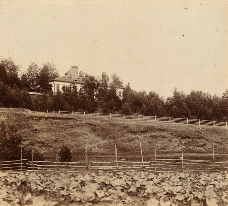Ремесленная школа и мастерская, построенная Воденниковым у села Глебово. 1911 год