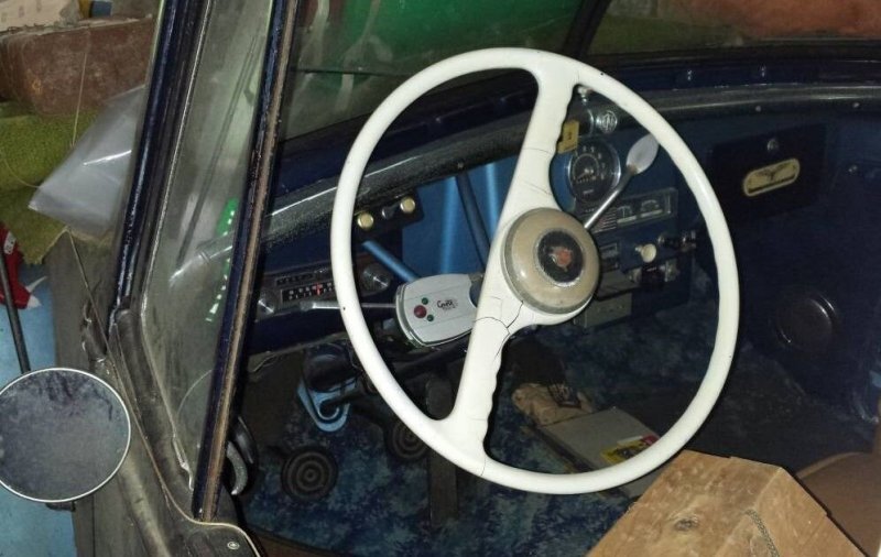 Настоящий Willys Jeepster простоял пол-жизни в гараже, модель 1950 года