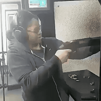 Гифки с девушками