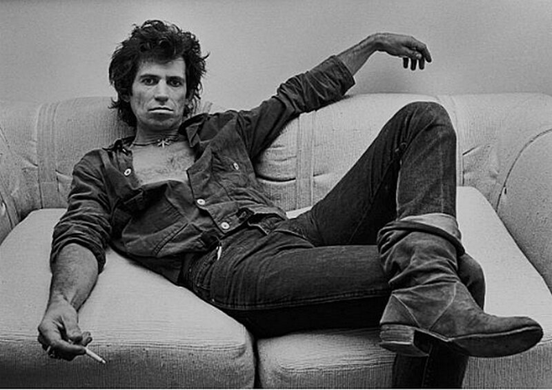 Кит Ричардс из Rolling Stones во время портретной сессии 1980 года.