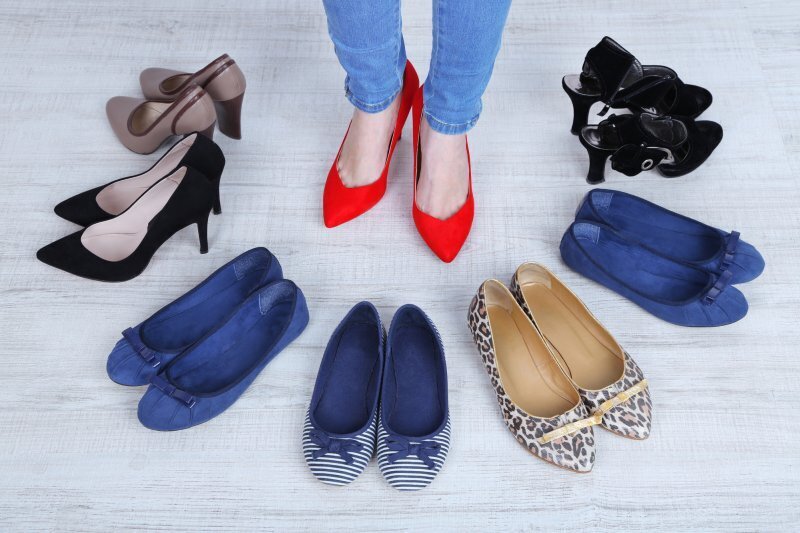 В носочке или на босу ногу: как обезопасить себя при покупке обуви?