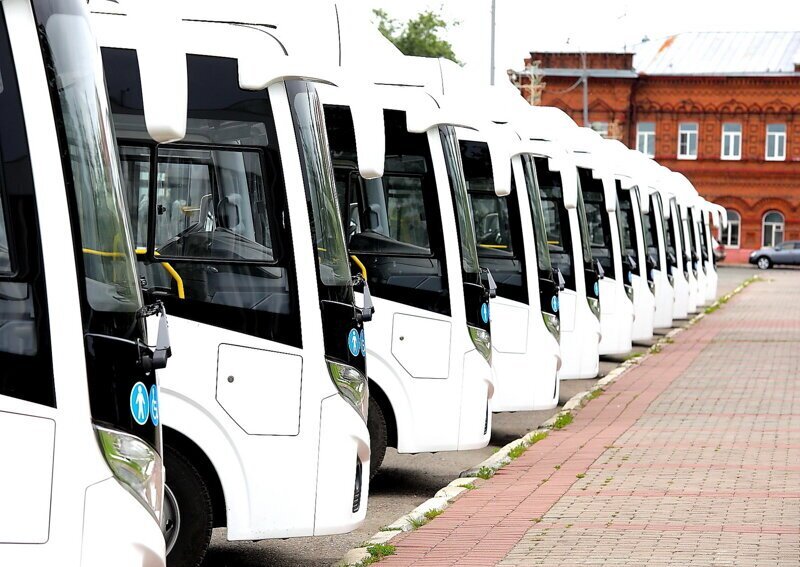 Томский губернатор вручил ключи от 50-ти новых автобусов для межмуниципальных пассажирских перевозок