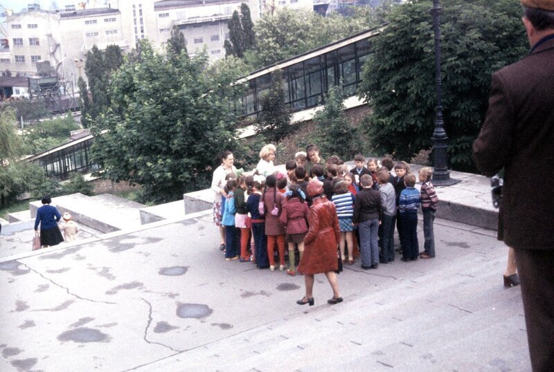 Одесса, Группа детей, на Потемкинской лестнице 5-25-1977