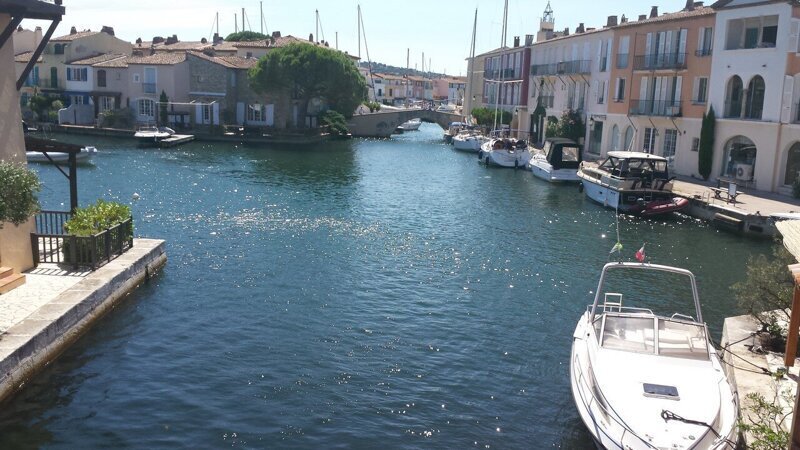 Французская Венеция: Порт-Гримо (Port-Grimaud)