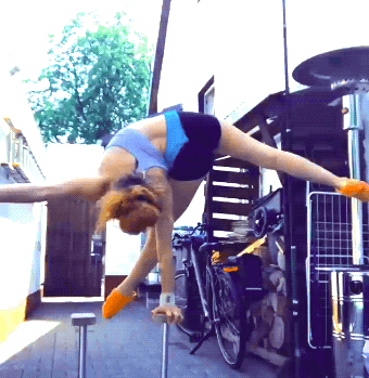 Гифки с девушками