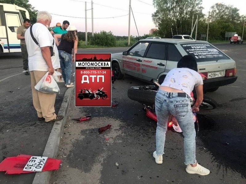 Авария дня. Смертельное ДТП на угнанном мотоцикле в Московской области