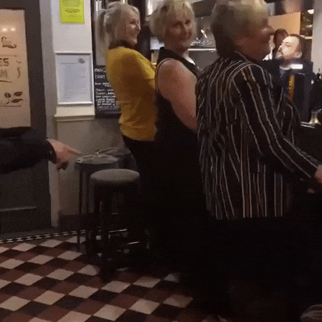 Гифки с девушками