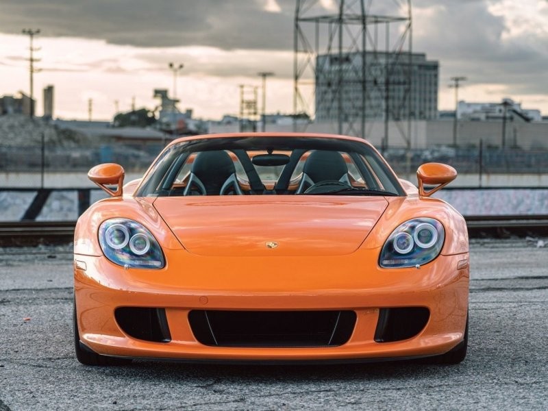 Porsche Carrera GT — Последний суперкар с "механикой"
