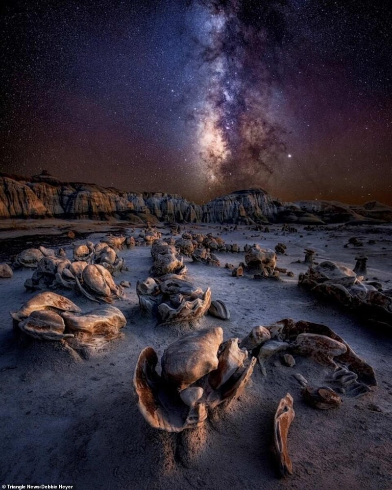 "Инопланетные следы", Дебби Хейер. Скалы Нью-Мексико, США