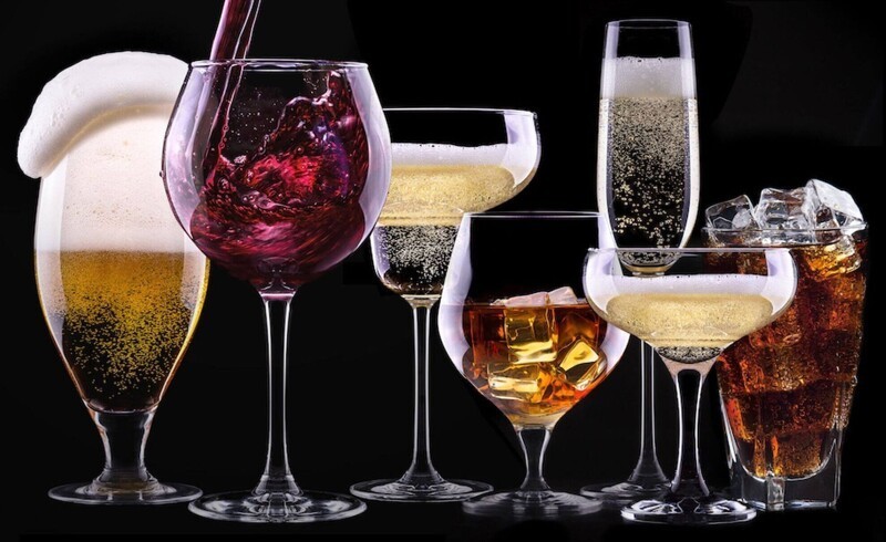 Вы просто пить не умеете: 7 признаков того, что вам надо завязать с алкоголем