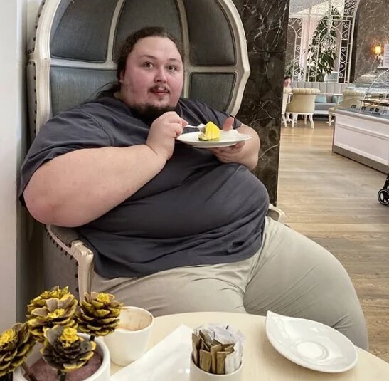 "Скоро и от денег избавится!": сын Никаса Сафронова посмеялся над похудевшим на 100 кг Фадеевым
