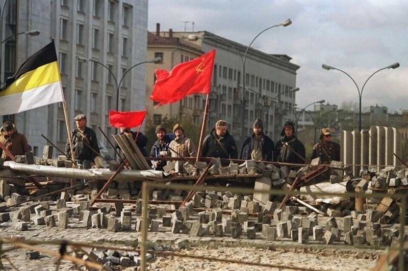 Баррикады в Москве. 1993 г.
