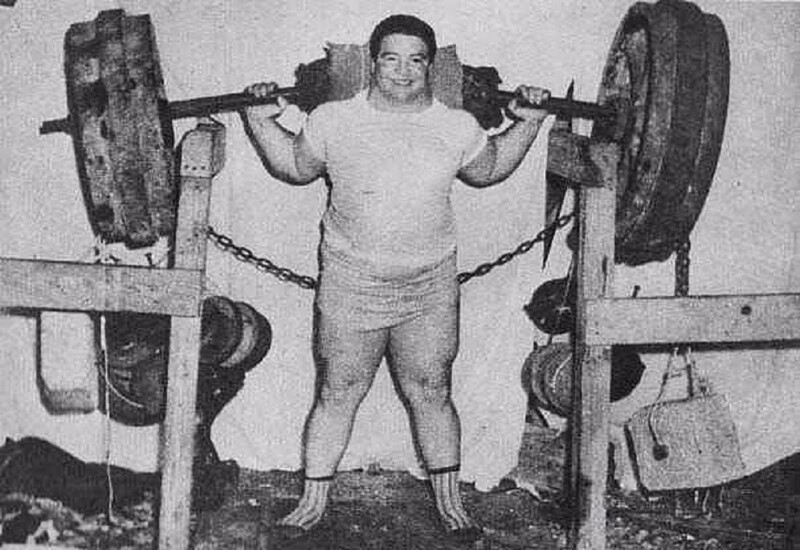 Пол Андерсон отрывает от стоек 2844 кг. Самый большой вес, когда-либо поднятый человеком. США. Токкоа. 1957 год.