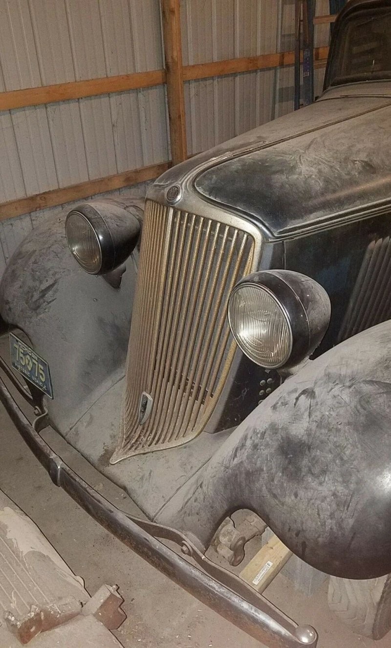 Редкий Graham Model 57 1932 года гниет в обычном сарае уже 55 лет