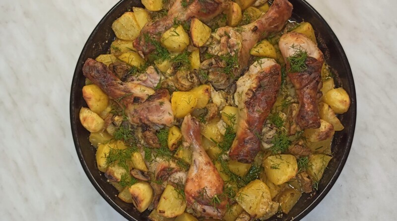 Вкусный ужин - всегда мало!Курица с картошкой и грибами в духовке