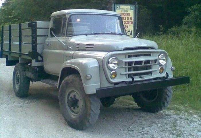 SR–132 Carpați. Сельскохозяйственная версия с полным приводом, грузоподъемностью 2.5 тонны