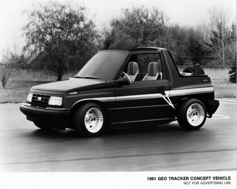 Специально заниженный концепт-кар GEO Tracker (1991)