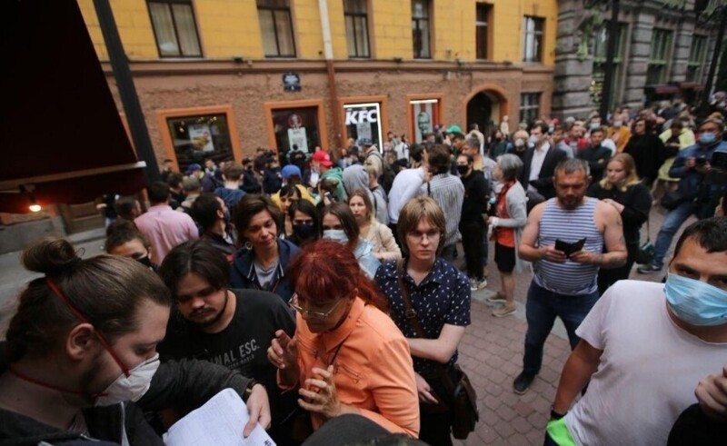 Либералы проплатили людям участие в незаконном митинге