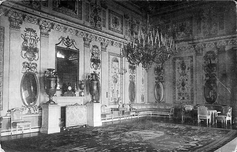 Арабесковый зал Екатерининского дворца.