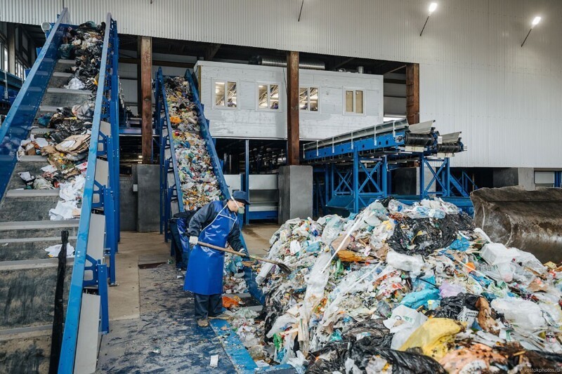 Откуда столько мусора и нужно ли его сортировать?
