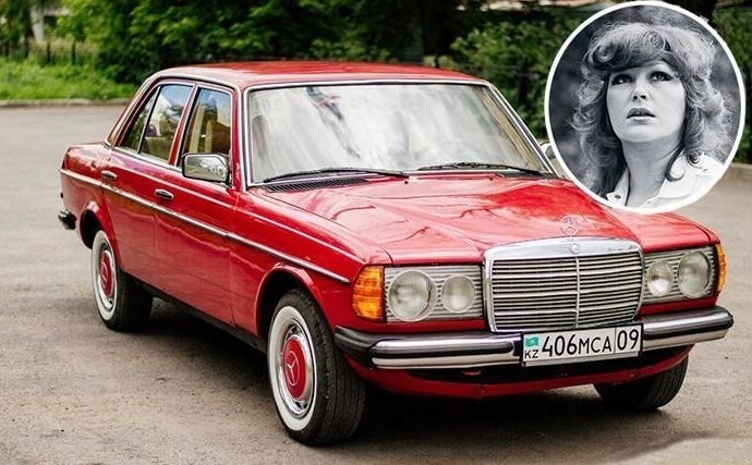 В 1986г. Алла Пугачева приобрела свой первый Mersedes 230, выпуска 1979г - по тем временам необычно роскошная машина.